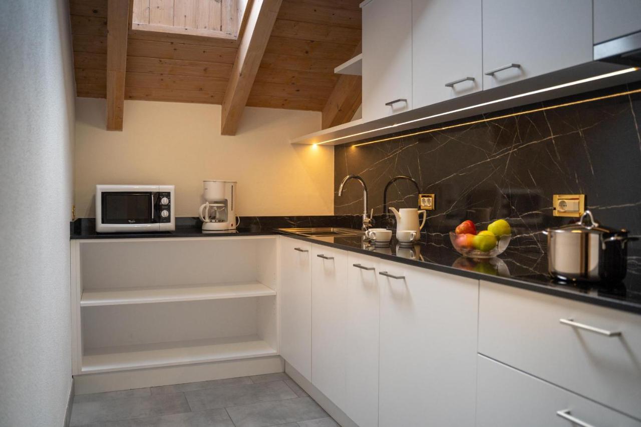 لا فيلا Apartments Lasteis المظهر الخارجي الصورة