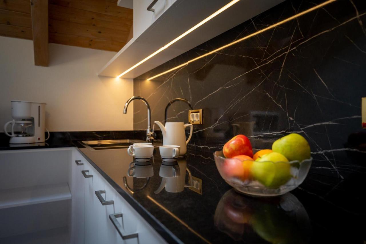 لا فيلا Apartments Lasteis المظهر الخارجي الصورة