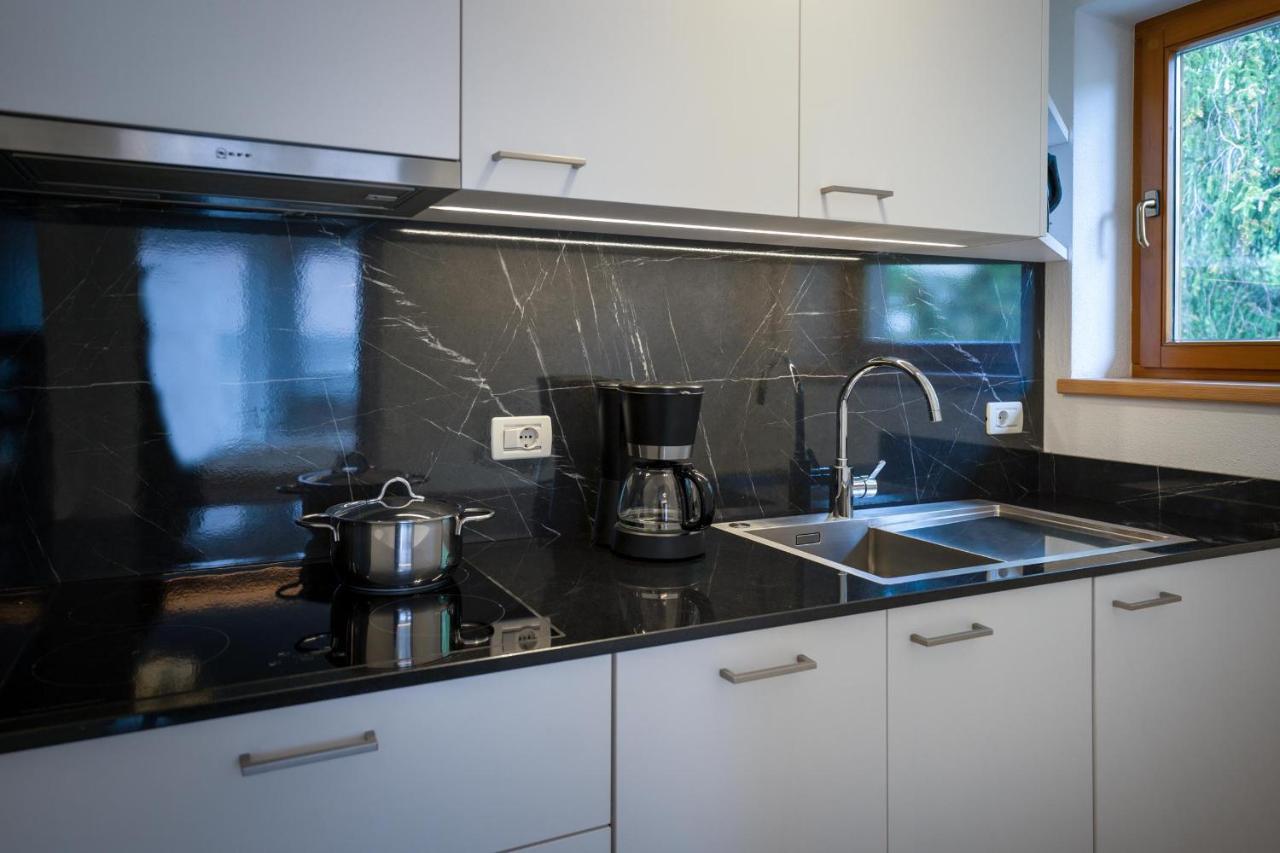 لا فيلا Apartments Lasteis المظهر الخارجي الصورة
