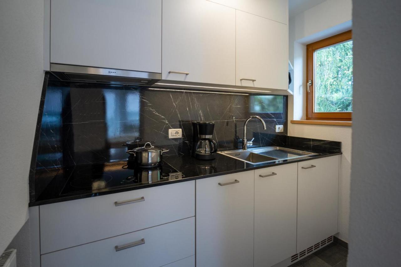لا فيلا Apartments Lasteis المظهر الخارجي الصورة