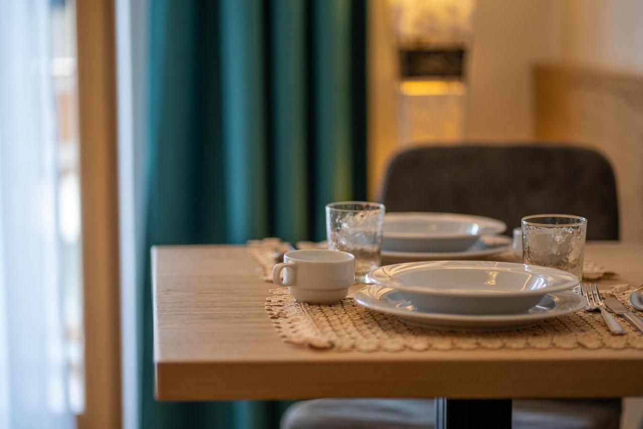 لا فيلا Apartments Lasteis المظهر الخارجي الصورة