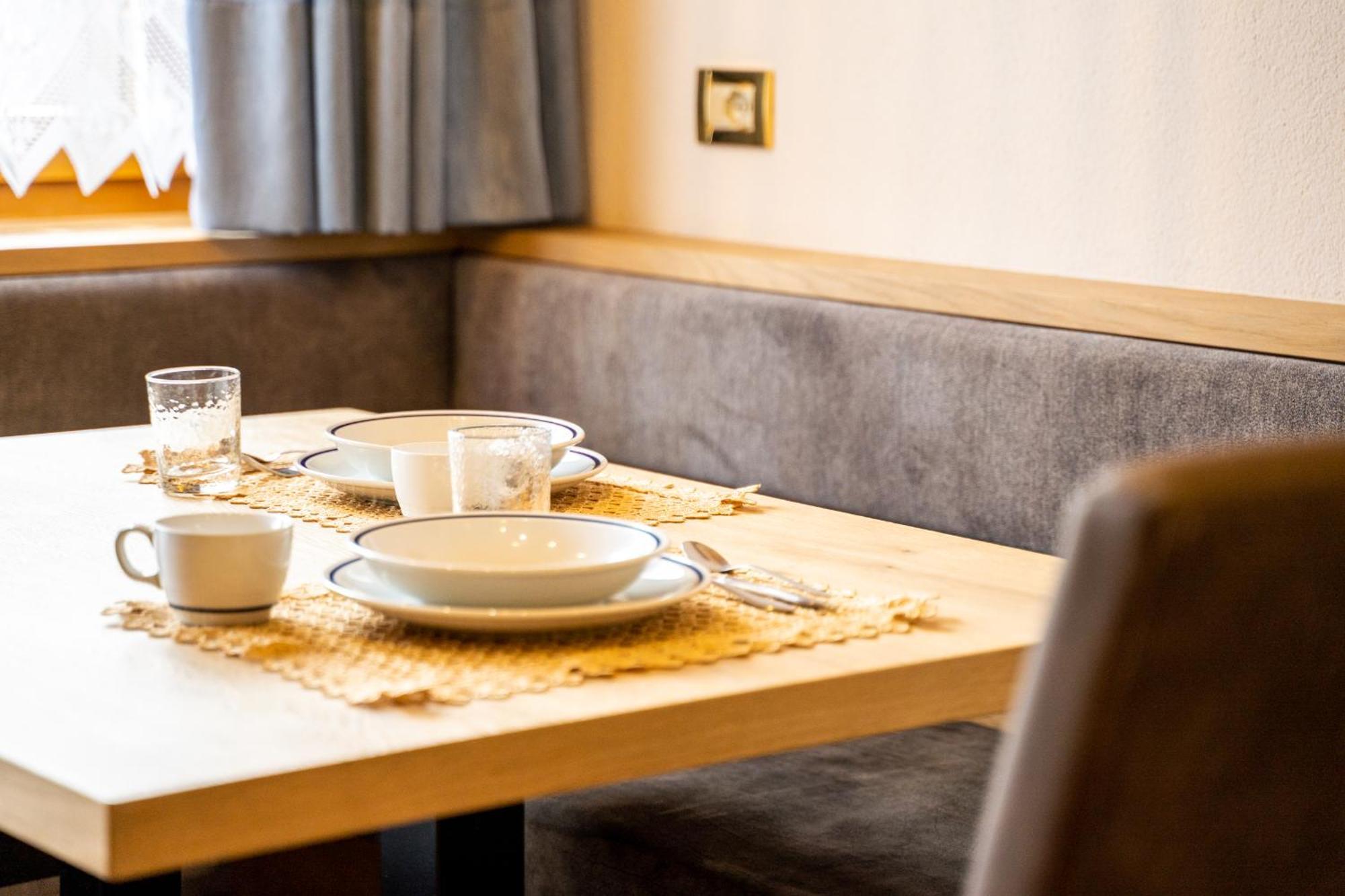 لا فيلا Apartments Lasteis الغرفة الصورة