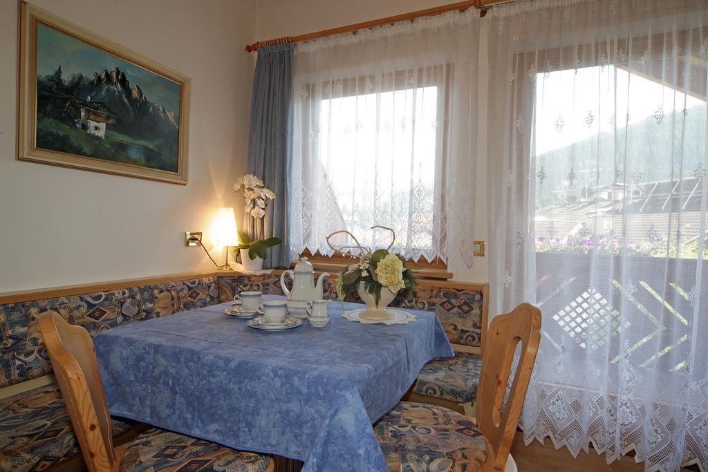 لا فيلا Apartments Lasteis المظهر الخارجي الصورة